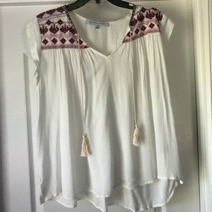 Tank top with cute detailing